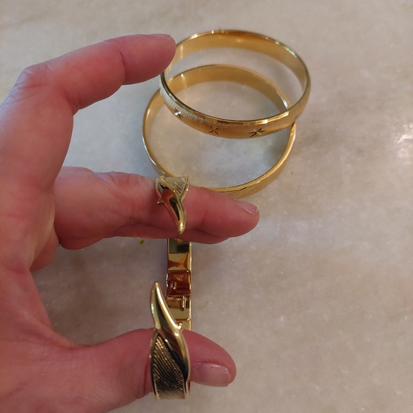 Monet gold bangle set - Picture 3 of 5